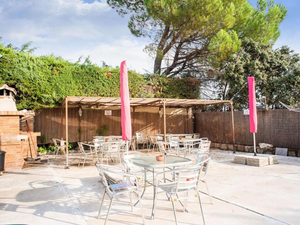 Rural Apartment With Shared Garden Pool And Spa Galapagar Pokoj fotografie