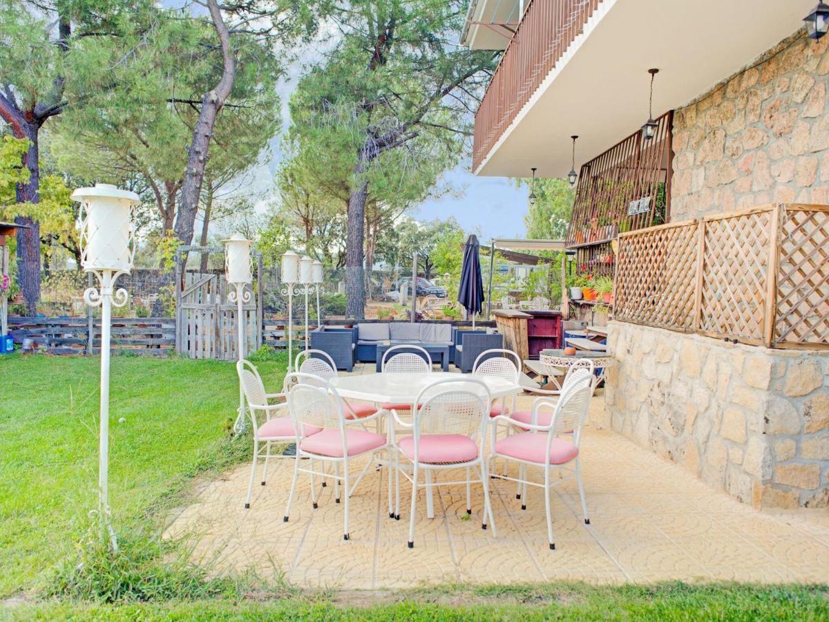 Rural Apartment With Shared Garden Pool And Spa Galapagar Pokoj fotografie