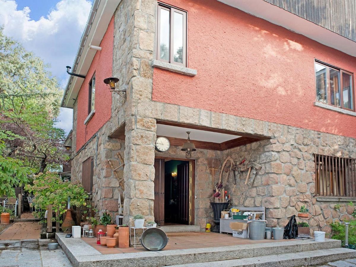 Rural Apartment With Shared Garden Pool And Spa Galapagar Pokoj fotografie